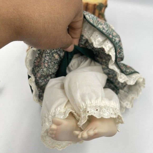 VNT Georgetown Collection Caitlyn Doll & Sitting Stump A Song In My Heart - Picture 11 of 16